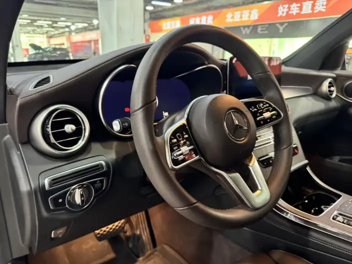 Mercedes-Benz GLC 2020 Model Facelift GLC 300 L 4MATIC Dynamic Model – фото 17