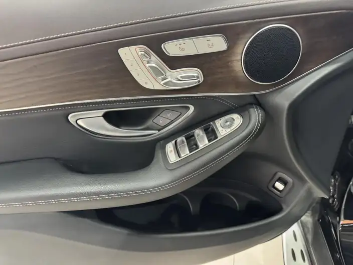 Mercedes-Benz GLC 2020 Model Facelift GLC 300 L 4MATIC Dynamic Model – фото 22