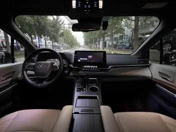 Toyota Sienna 2021 Model 2.5L Hybrid Supreme Edition – фото 10