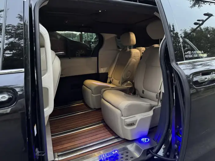 Toyota Sienna 2021 Model 2.5L Hybrid Supreme Edition – фото 19