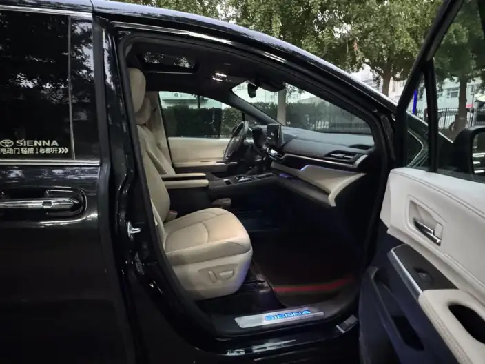 Toyota Sienna 2021 Model 2.5L Hybrid Supreme Edition – фото 20