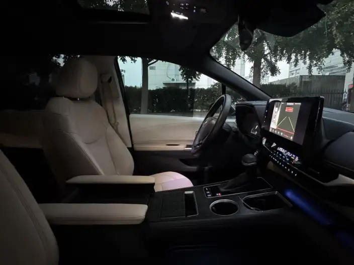 Toyota Sienna 2021 Model 2.5L Hybrid Supreme Edition – фото 25