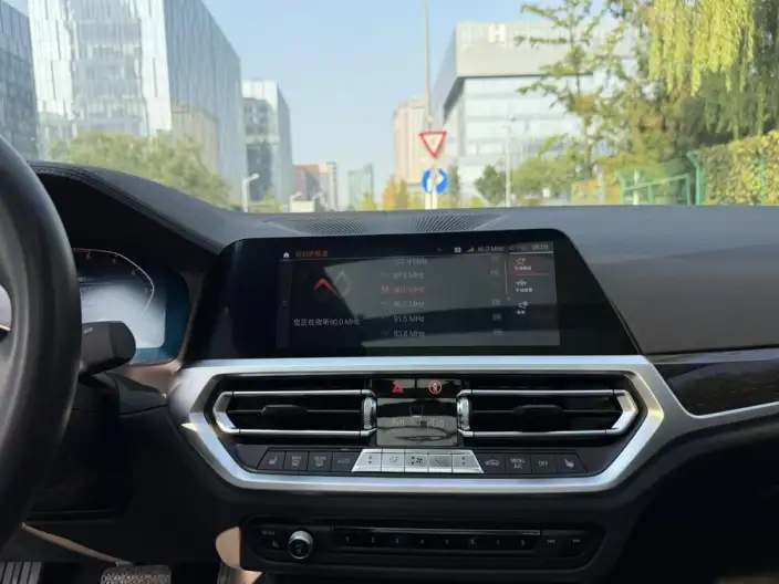 BMW 3 Series 2020 Model Facelift 325Li M Sports Set – фото 17
