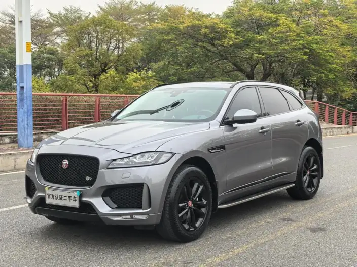 Jaguar F-PACE 2020 Model 2.0T 4WD Chequered Flag Edition – фото 1