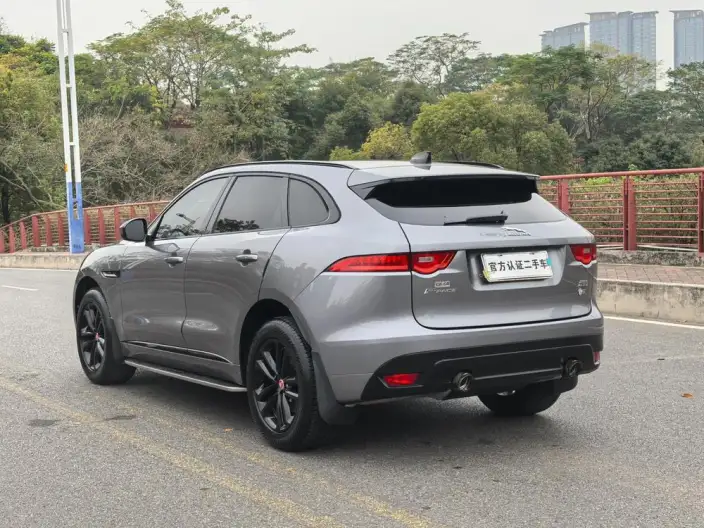 Jaguar F-PACE 2020 Model 2.0T 4WD Chequered Flag Edition – фото 5