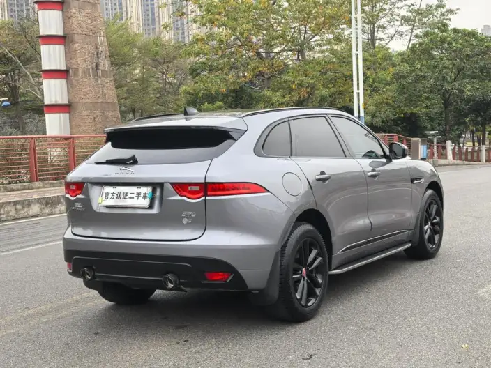 Jaguar F-PACE 2020 Model 2.0T 4WD Chequered Flag Edition – фото 7