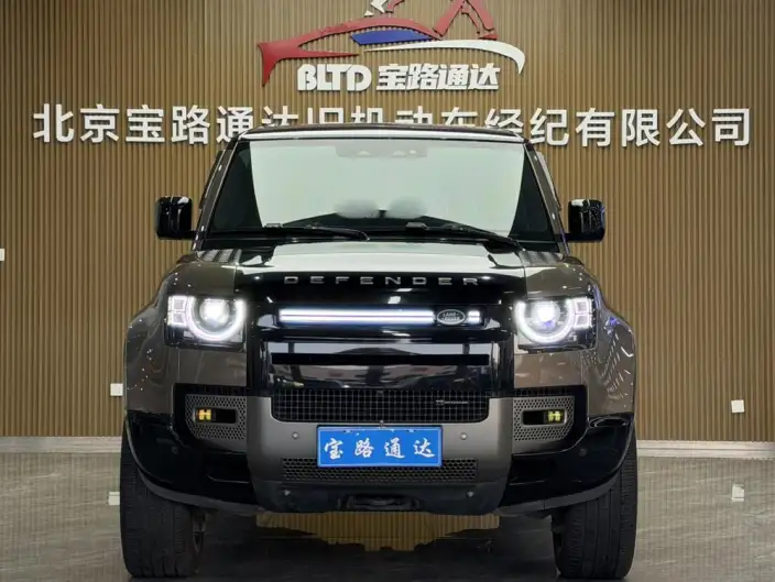 Land Rover Defender 2021 Model 110 P400 X-Dynamic HSE – фото 2