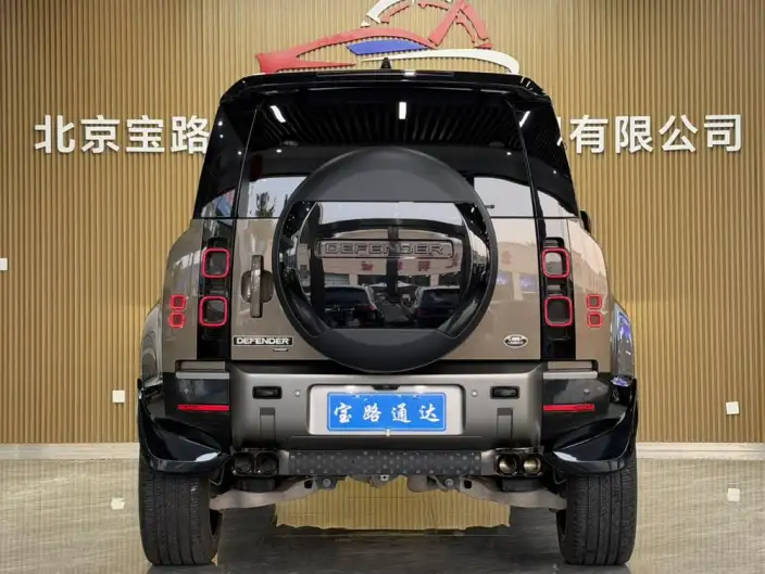 Land Rover Defender 2021 Model 110 P400 X-Dynamic HSE – фото 5