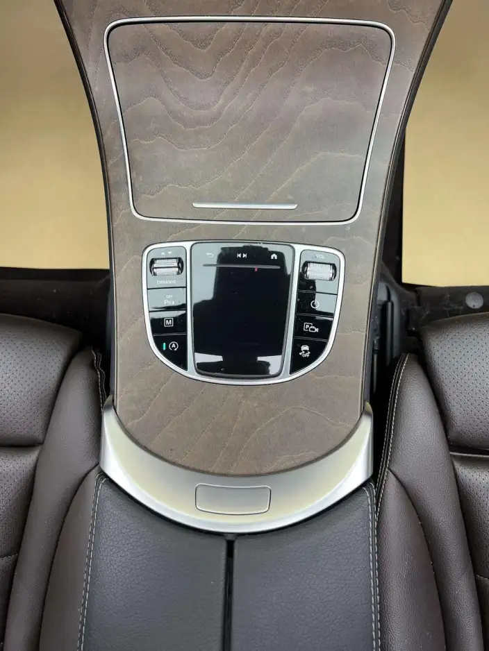 Mercedes-Benz GLC 2022 Model Facelift GLC 300 L 4MATIC Dynamic Model – фото 36