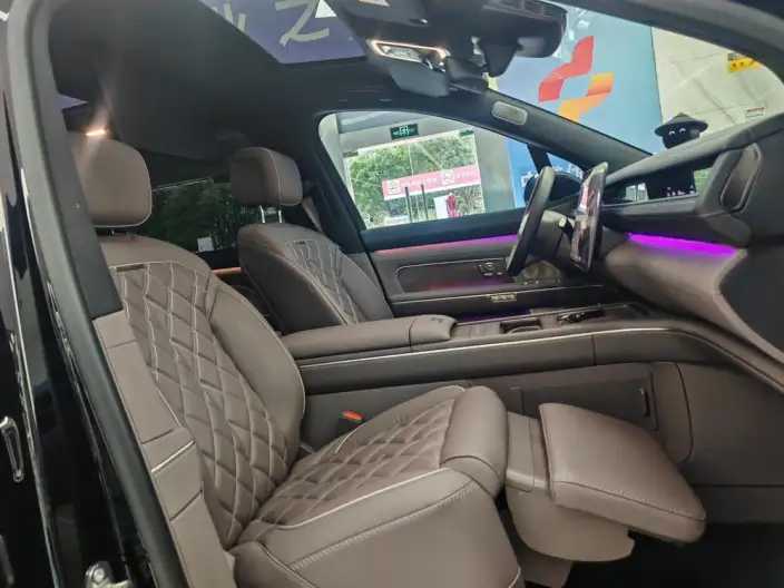 NIO ES8 2026 Model VI seat Executive Signature Edition – фото 17