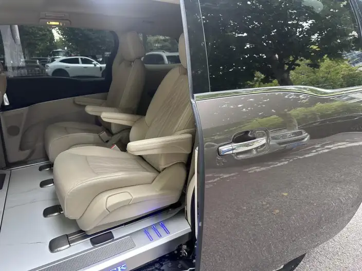 Buick GL8 2023 Model Business class 2.0T Luxury Model – фото 6