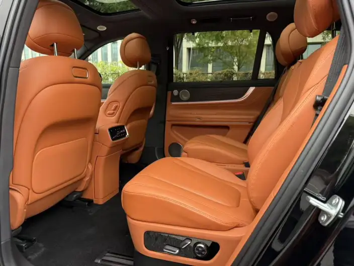 Aito M9 2024 Model Extended Range Ultra VI seat Edition – фото 17