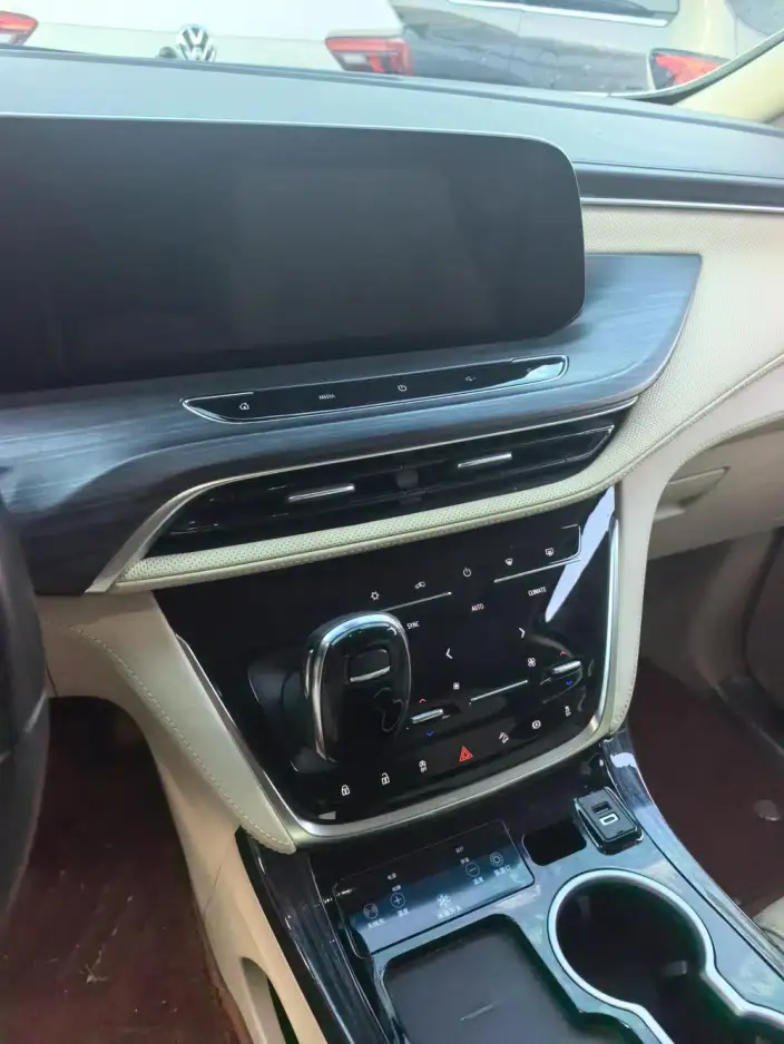Buick GL8 2023 Model ES Luzun 2.0T Luxury Model – фото 10
