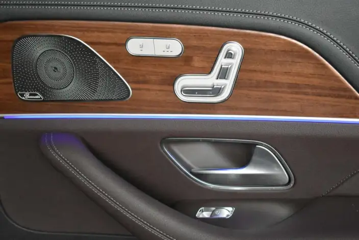 Mercedes-Benz GLS 2023 Model GLS 450 4MATIC Luxury Model – фото 13