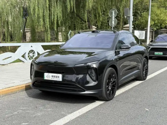 NIO EC6 2024 Model 75kWh – фото 1