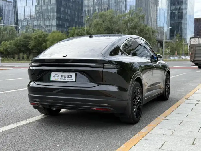 NIO EC6 2024 Model 75kWh – фото 6