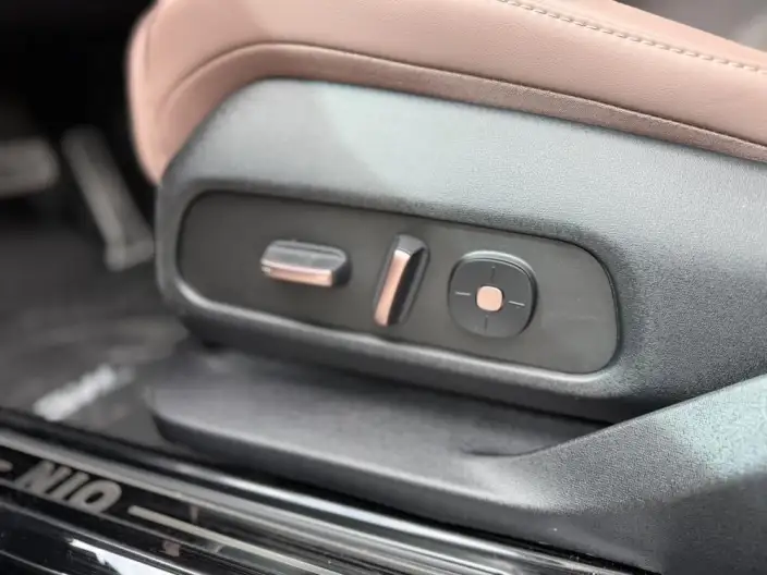 NIO EC6 2024 Model 75kWh – фото 11