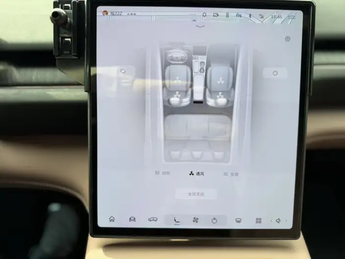 NIO EC6 2024 Model 75kWh – фото 13