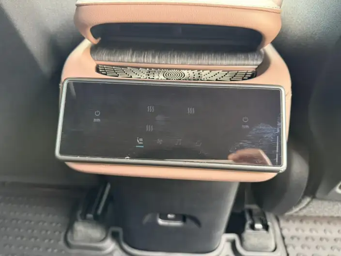 NIO EC6 2024 Model 75kWh – фото 15