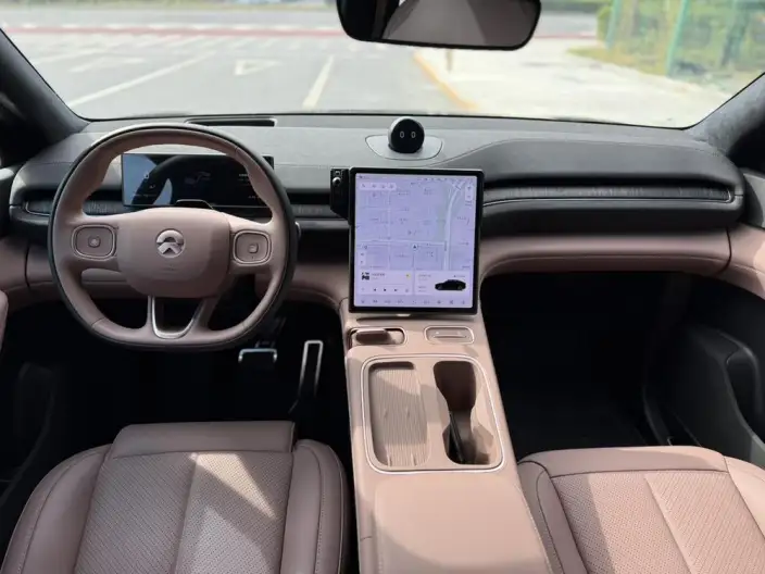 NIO EC6 2024 Model 75kWh – фото 17