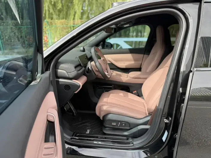 NIO EC6 2024 Model 75kWh – фото 18
