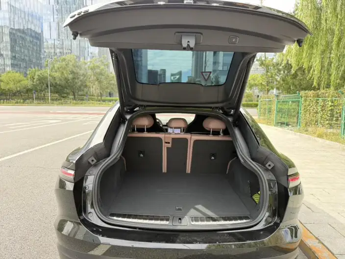 NIO EC6 2024 Model 75kWh – фото 22