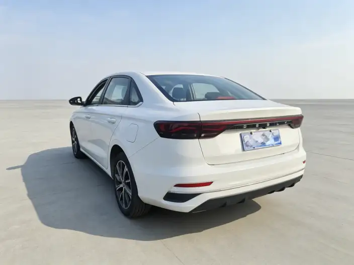 Geely Emgrand 2022 Model No. 4 Gen 1.5L CVT Flagship Model – фото 4