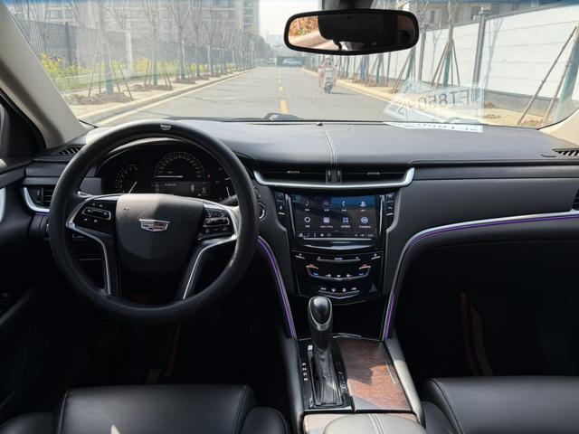 Cadillac XTS 2018 28T Technology – фото 4