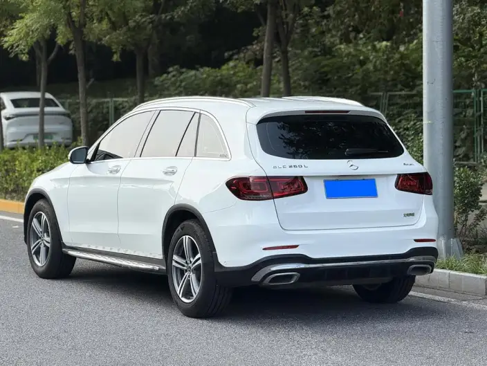 Mercedes-Benz GLC 2020 Model GLC 260 L 4MATIC Luxury Model – фото 5