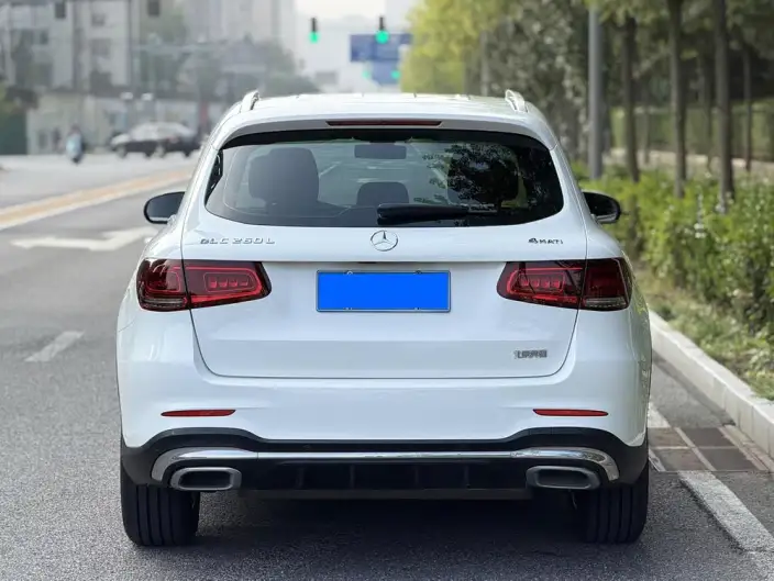 Mercedes-Benz GLC 2020 Model GLC 260 L 4MATIC Luxury Model – фото 6
