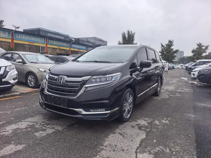 Honda Elysion 2022 Model 2.0L Hybrid Classic Edition – фото 1