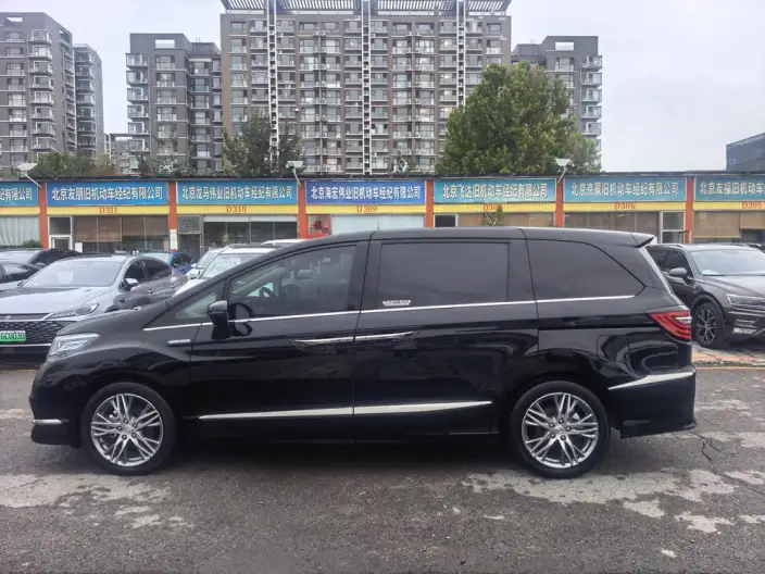 Honda Elysion 2022 Model 2.0L Hybrid Classic Edition – фото 4