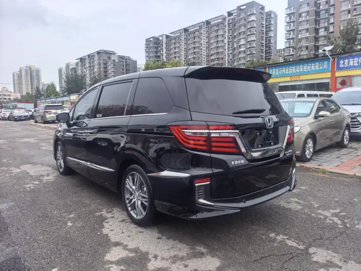 Honda Elysion 2022 Model 2.0L Hybrid Classic Edition – фото 5