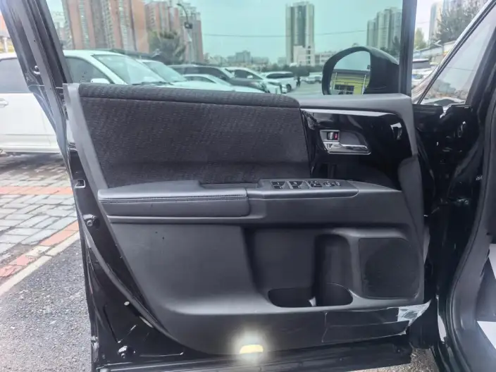 Honda Elysion 2022 Model 2.0L Hybrid Classic Edition – фото 9
