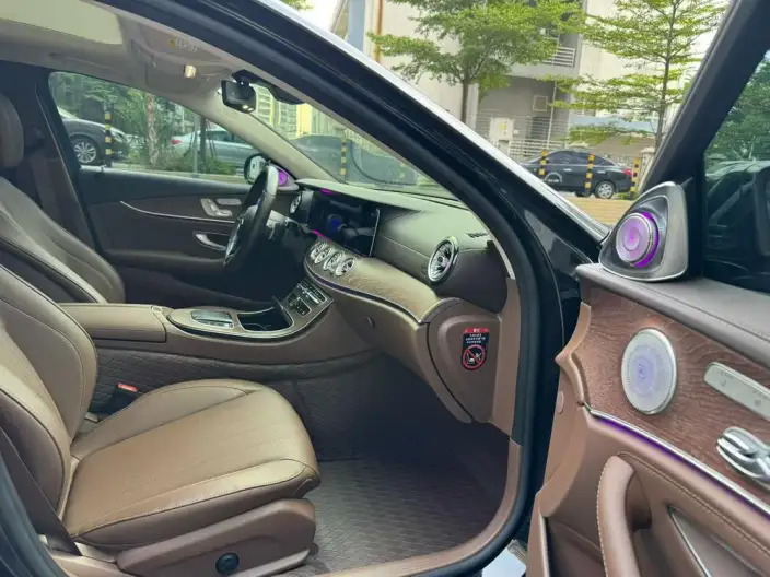 Mercedes-Benz E-Class 2023 Model E 300 L Luxury Model sedan – фото 8