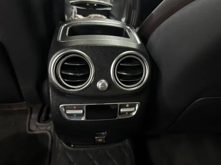 Mercedes-Benz GLC 2021 Model GLC 300 L 4MATIC Dynamic Model – фото 13