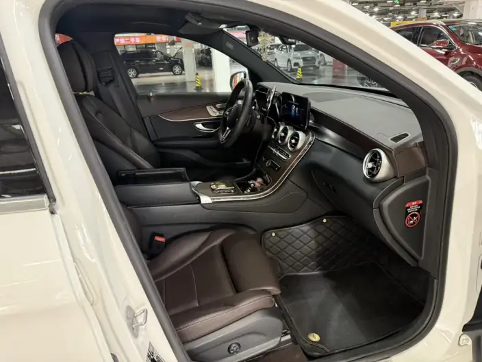 Mercedes-Benz GLC 2021 Model GLC 300 L 4MATIC Dynamic Model – фото 15