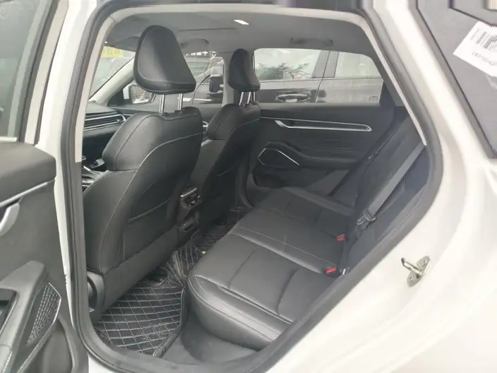 Geely Emgrand 2023 Model No. 4 Gen Champion Edition 1.5L CVT Luxury Model – фото 20