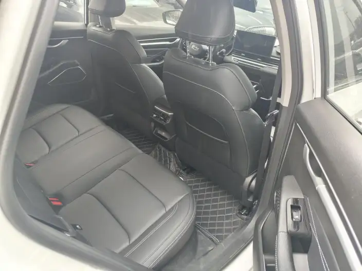 Geely Emgrand 2023 Model No. 4 Gen Champion Edition 1.5L CVT Luxury Model – фото 21