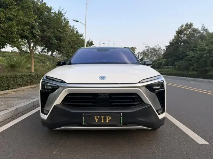 NIO ES8 2020 Model 415KM Signature Edition VII seat – фото 2
