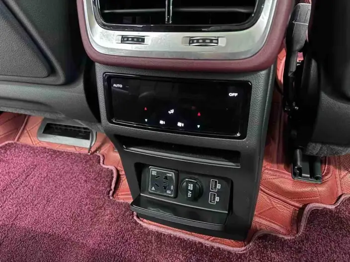 HONGQI E-HS9 2022 Model 690km Flag Xiang Edition VI seat – фото 10