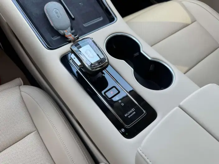 Aito M5 2024 Model Extended Range Max RS 4WD Advanced intelligent driving Edition – фото 23