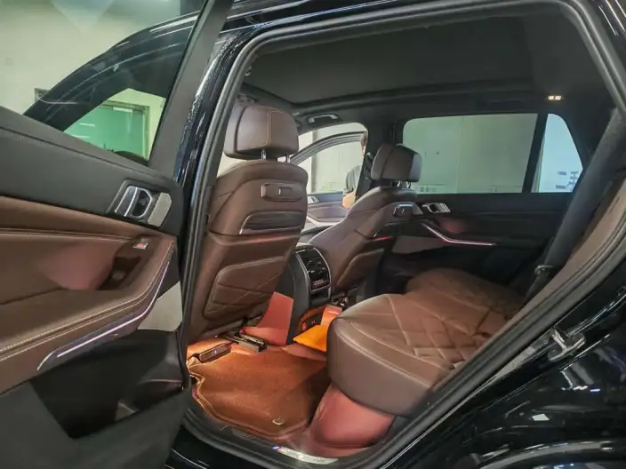 BMW X5 2023 Model xDrive40Li M Sports Night Set – фото 13