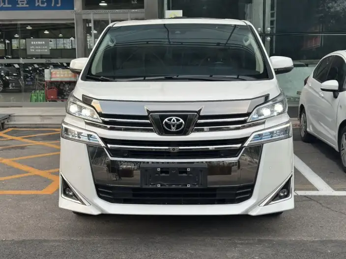 Vellfire 2021 Model Toyota Crown Hybrid 2.5L HV Premium Edition – фото 2