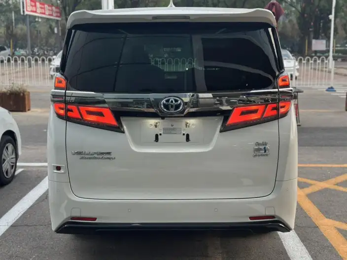 Vellfire 2021 Model Toyota Crown Hybrid 2.5L HV Premium Edition – фото 5