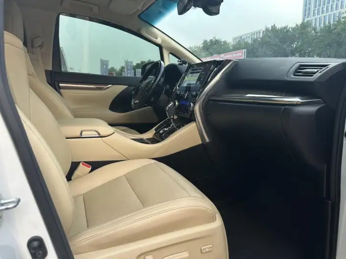 Vellfire 2021 Model Toyota Crown Hybrid 2.5L HV Premium Edition – фото 10