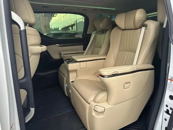 Vellfire 2021 Model Toyota Crown Hybrid 2.5L HV Premium Edition – фото 14