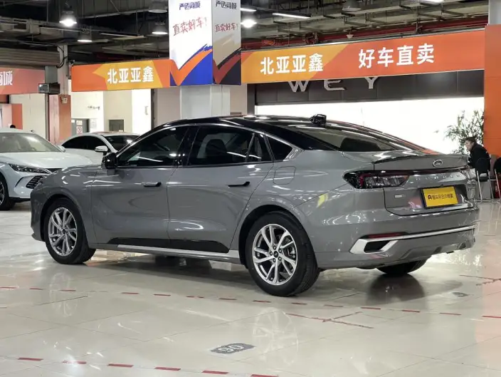 Ford Mondeo 2022 Model Facelift EcoBoost 245 Luxury Model – фото 4