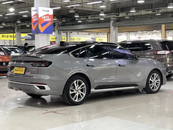 Ford Mondeo 2022 Model Facelift EcoBoost 245 Luxury Model – фото 6