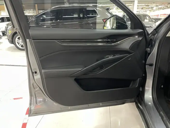 Ford Mondeo 2022 Model Facelift EcoBoost 245 Luxury Model – фото 12